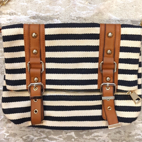 Crossbody Bag - Picture 2 of 5